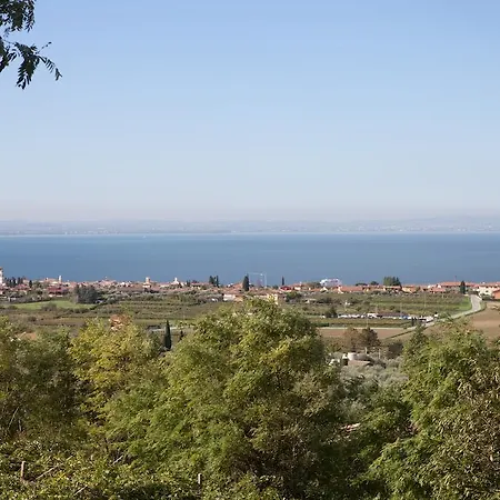 Il Grappolo Alloggio per agriturismo Lazise